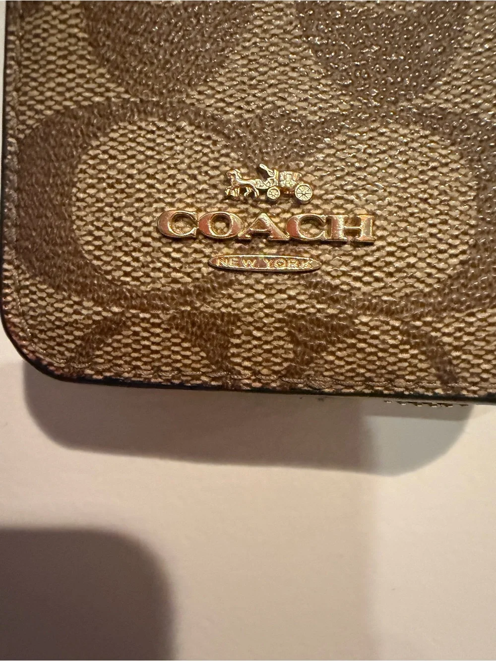 Coach Zip Card Case in Signature Canvas - Gold/Black/Brown